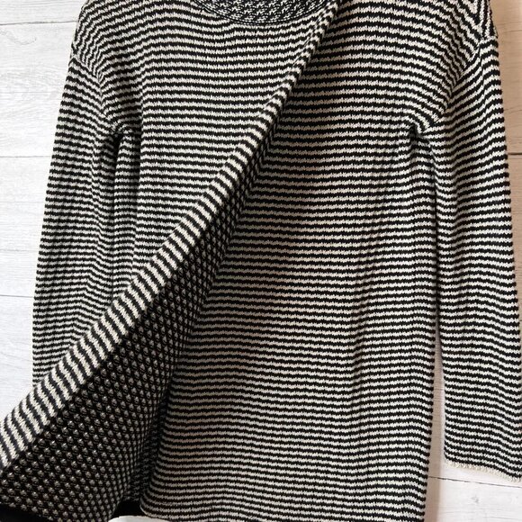 Cabi Sweater Womens Size XXS Black & White Stripe Split Front & Back Turtle Neck - Picture 10 of 16